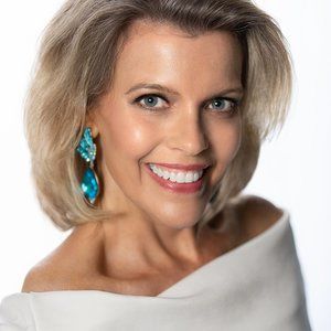 Meet your Posher, Robin